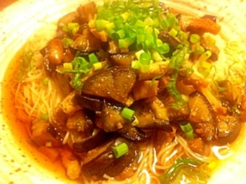 茄子とエリンギをのっけて美味しい素麺